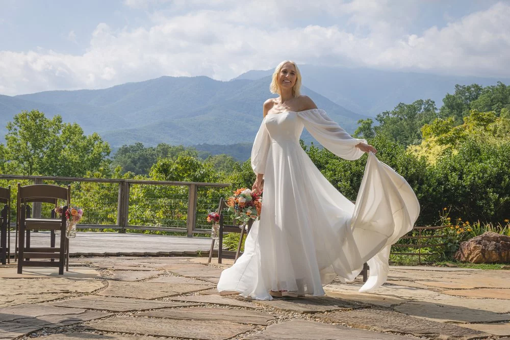 outdoor smoky mountain wedding venue