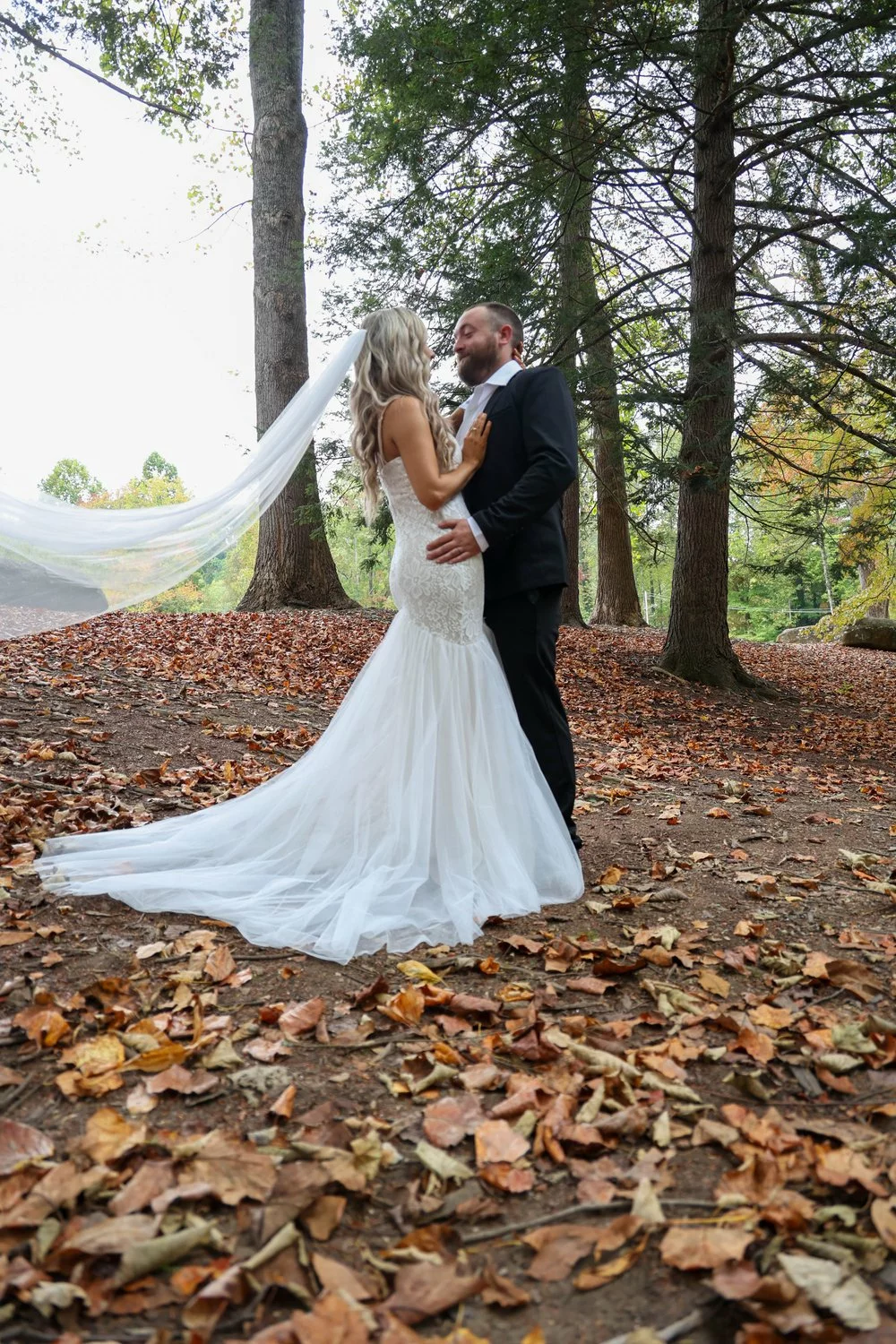 smoky mountain creekside wedding