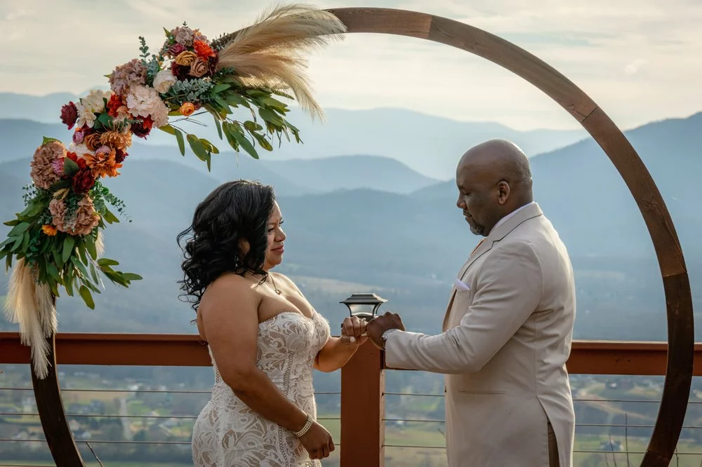 wedding ceremony at cabin